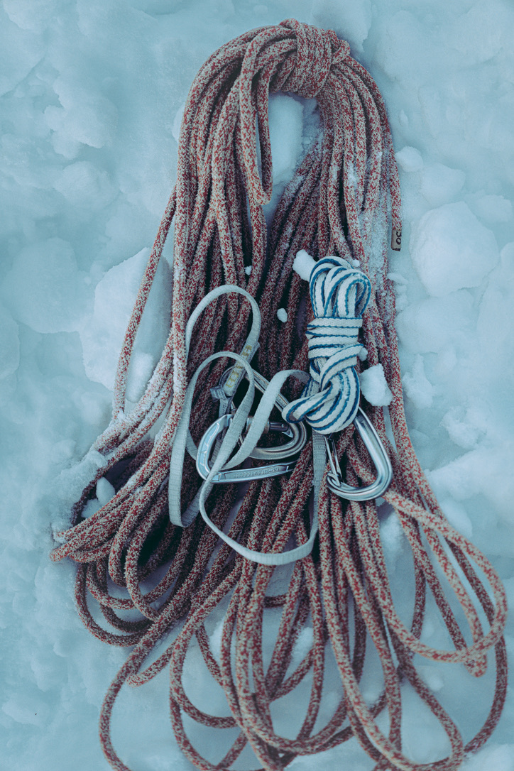 Climbing ropes arranged on snow during the Arc’teryx ABA Hero photography campaign